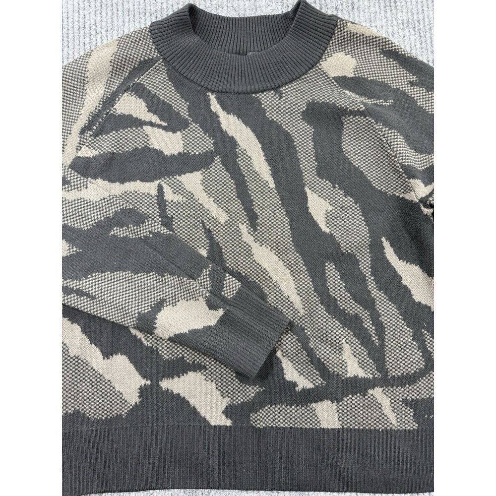 Athleta Sweater Womens X-Small Jacquard Merino Wool Blend Black Camo Crewneck